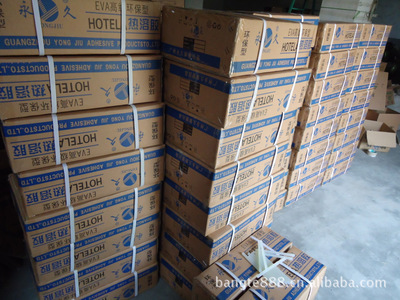 【【全透明高粘度熱熔膠棒】廠家直銷熱熔膠棒 熱熔膠條 10公斤包裝】價格,廠家,圖片,合成膠粘劑,臨沂批發(fā)城易扣熱熔膠銷售部-